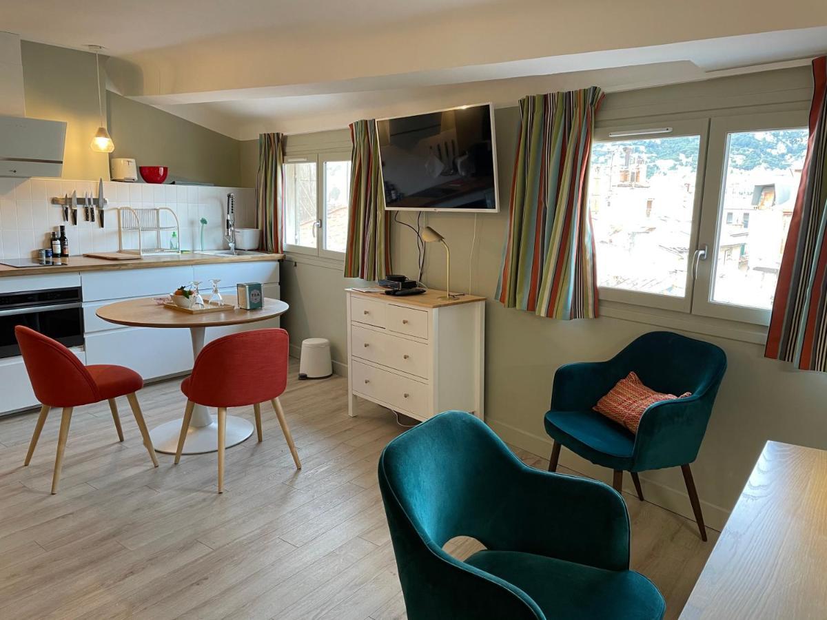 Au Coeur Du Vieux Toulon Au Calme Appartement Renove Climatise Confortable Etage Eleve Avec Ascenseur Proche Parking Et Toutes Commodites Exterior photo