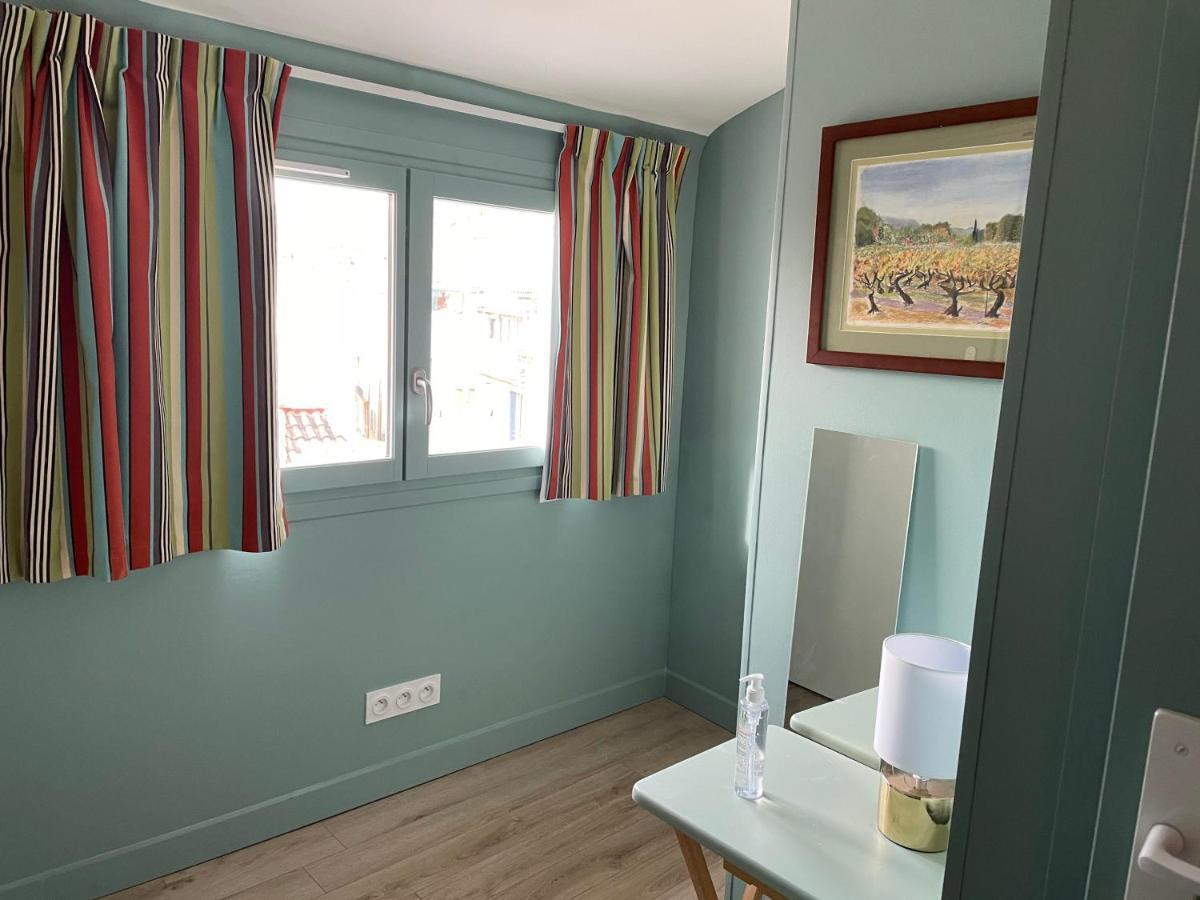 Au Coeur Du Vieux Toulon Au Calme Appartement Renove Climatise Confortable Etage Eleve Avec Ascenseur Proche Parking Et Toutes Commodites Exterior photo