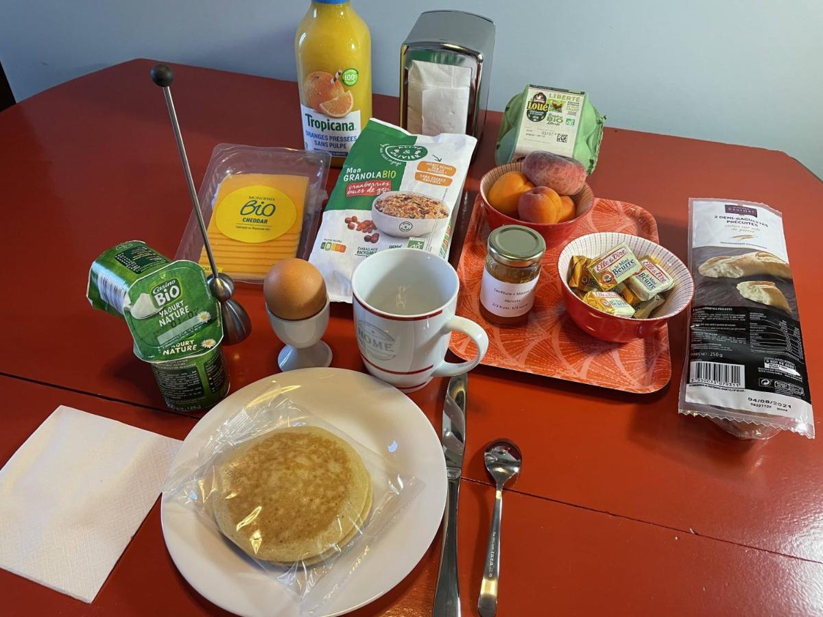 Au Coeur Du Vieux Toulon Au Calme Appartement Renove Climatise Confortable Etage Eleve Avec Ascenseur Proche Parking Et Toutes Commodites Exterior photo