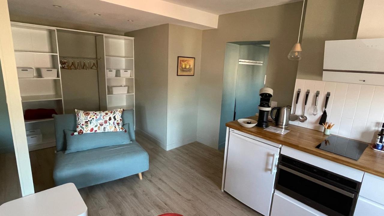 Au Coeur Du Vieux Toulon Au Calme Appartement Renove Climatise Confortable Etage Eleve Avec Ascenseur Proche Parking Et Toutes Commodites Exterior photo